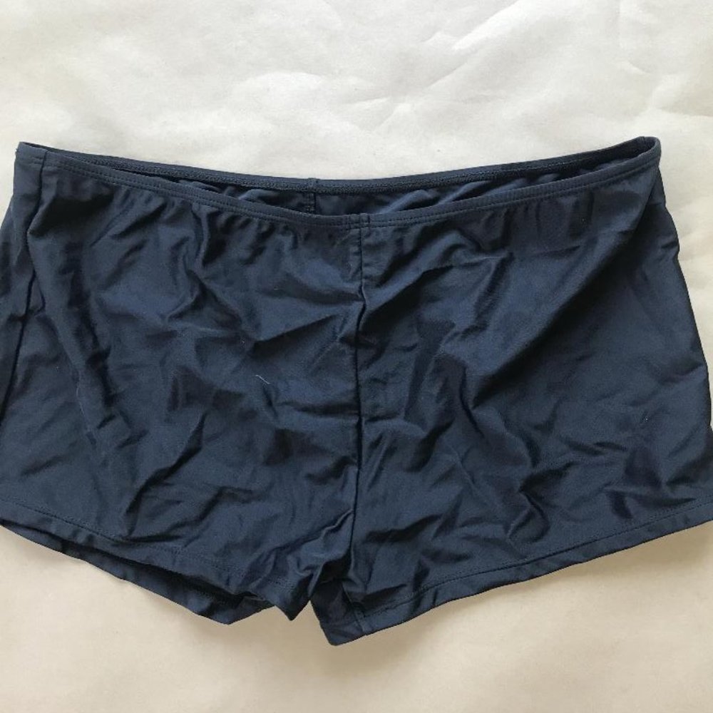 Boy short swim bottom